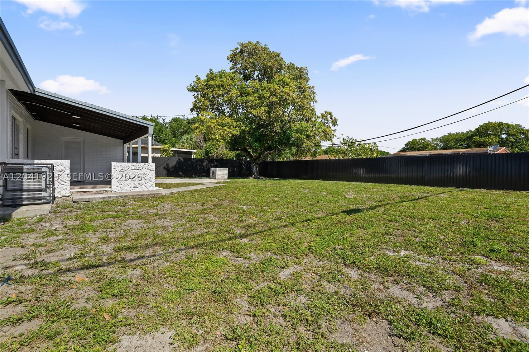 MYRTLE GROVE - Residential