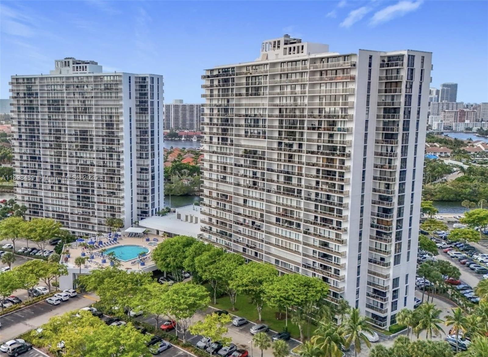 DISCOVER COMFORT AND STYLE IN THIS BRIGHT AND INVITING, FIRST FLOOR, TWO-BEDROOM APARTMENT PERFECTLY SITUATED IN A DESIRABLE LOCATION OF AVENUTRA. THE UNIT FEATURES AN OPEN-CONCEPT LIVING AND DINING AREA WITH LARGE SLIDING BALCONY GLASS DOORS THAT FILL THE SPACE WITH NATURAL LIGHT AND OFFER BEAUTIFUL PARTIAL WATER VIEWS.
THE KITCHEN COMES EQUIPPED WITH APPLIANCES, HIGH CEILINGS THROUGHOUT THE ENTIRE UNIT, SLEEK CABINETRY, AND AMPLE COUNTER SPACE — IDEAL FOR EVERYDAY LIVING OR ENTERTAINING.
ENJOY YOUR MORNING COFFEE OR EVENING BREEZE FROM THE PRIVATE BALCONY. THE BUILDING OFFERS GREAT AMENITIES SUCH AS [POOL, GYM, PARKING, 24-HOUR SECURITY — ADJUST AS NEEDED].
CONVENIENTLY LOCATED NEAR SHOPS, RESTAURANTS, AND PUBLIC TRANSPORTATION, THIS APARTMENT IS PERFECT FOR EVERYONE.