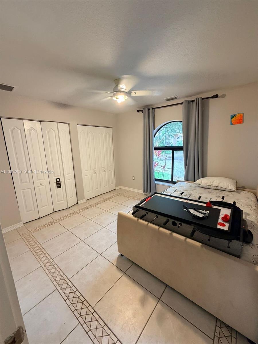 HIDDEN HAMMOCKS ESTATES - Residential Lease