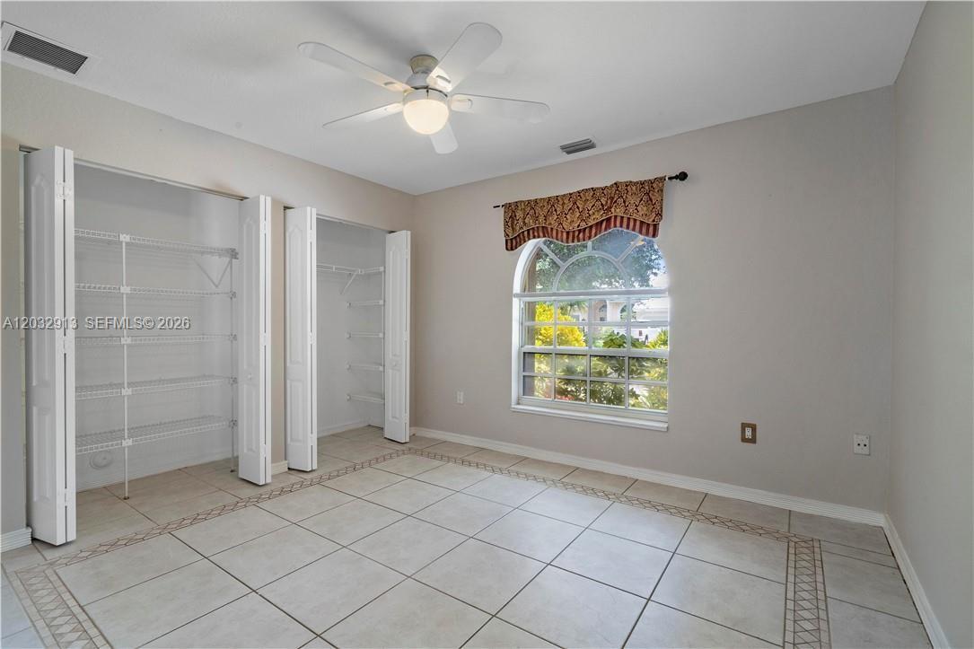 HIDDEN HAMMOCKS ESTATES - Residential Lease