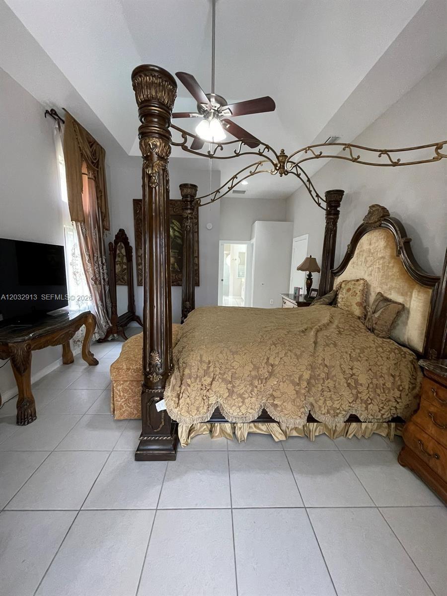 HIDDEN HAMMOCKS ESTATES - Residential Lease