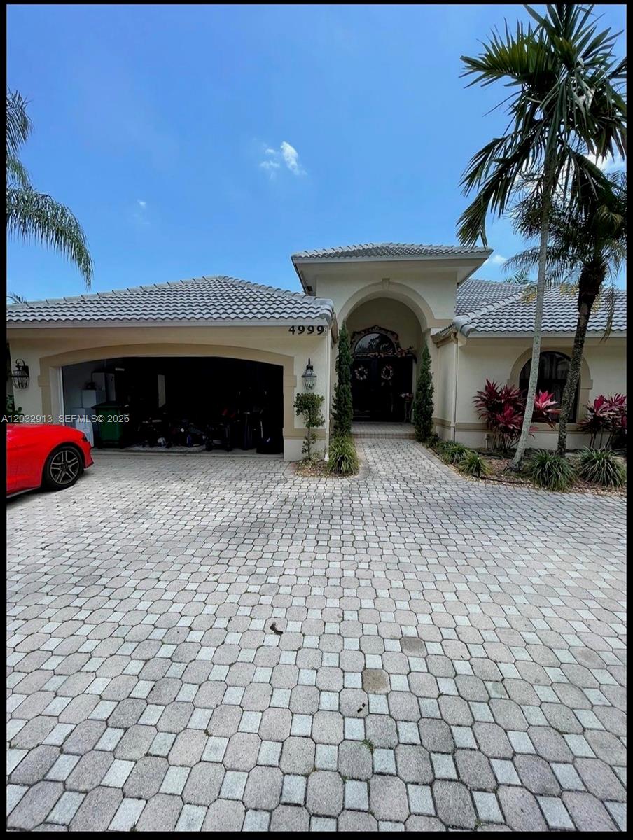 HIDDEN HAMMOCKS ESTATES - Residential Lease