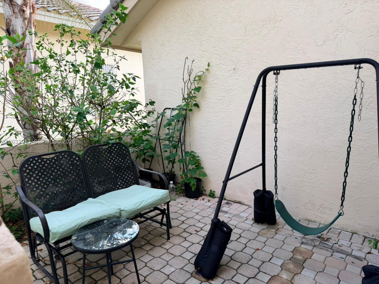 HIDDEN HAMMOCKS ESTATES - Residential Lease