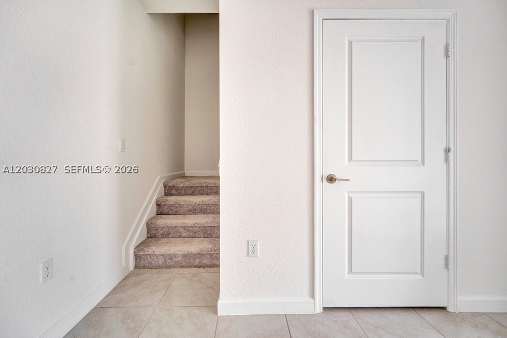 SIENA RESERVE - Residential Lease