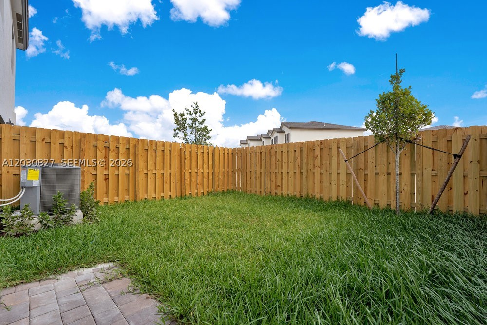 SIENA RESERVE - Residential Lease