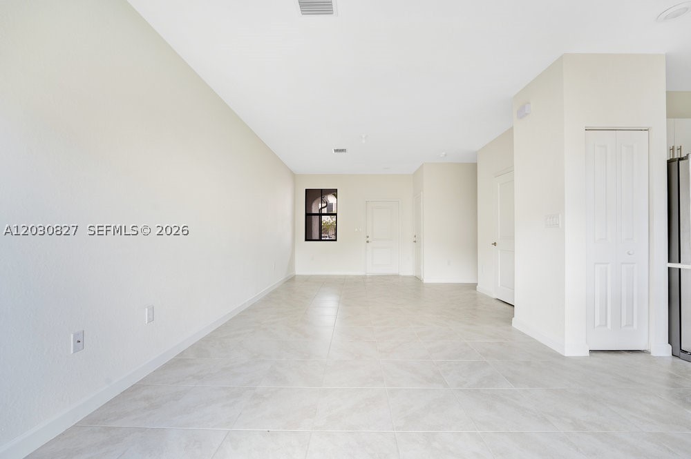 SIENA RESERVE - Residential Lease