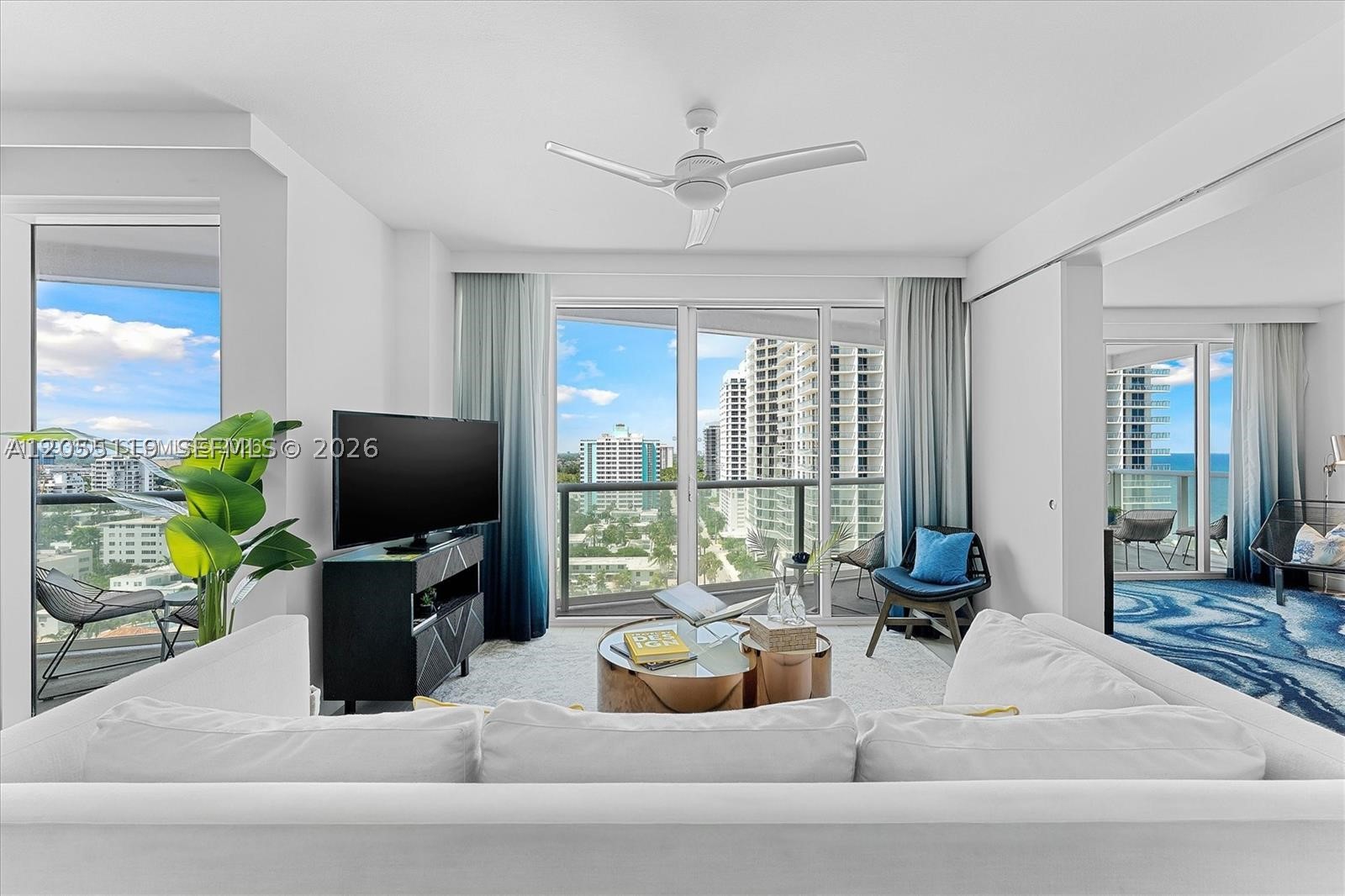 FORT LAUDERDALE RESIDENCE - Residential