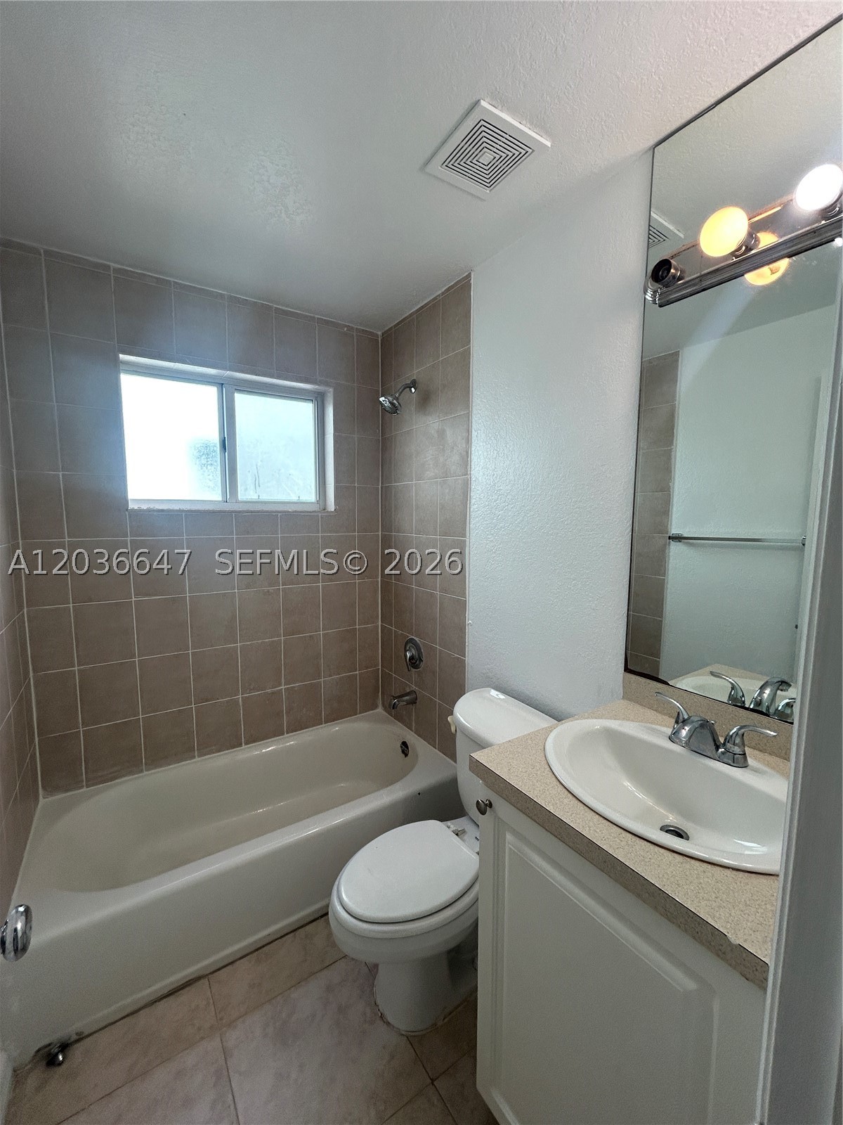 NORMANDY WATERWAY SUB - Residential Lease