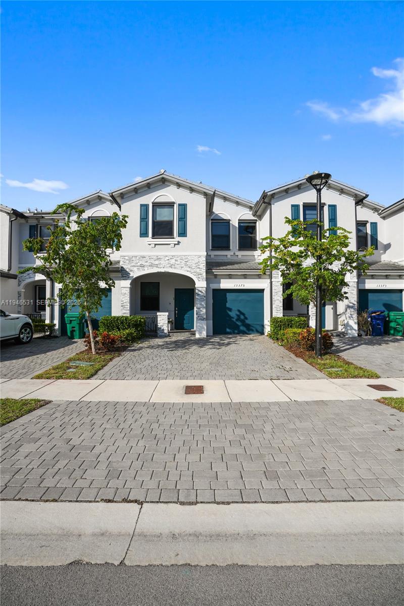 SILVER PALM RESIDENTIAL H - Residential Income