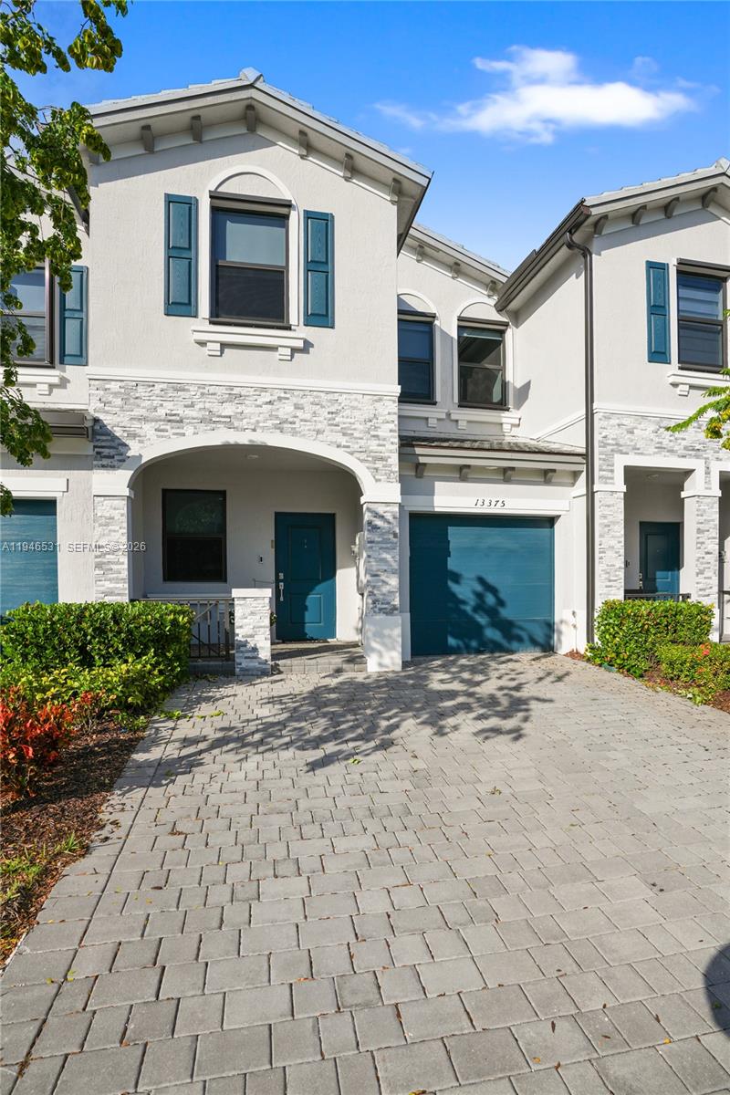 SILVER PALM RESIDENTIAL H - Residential Income