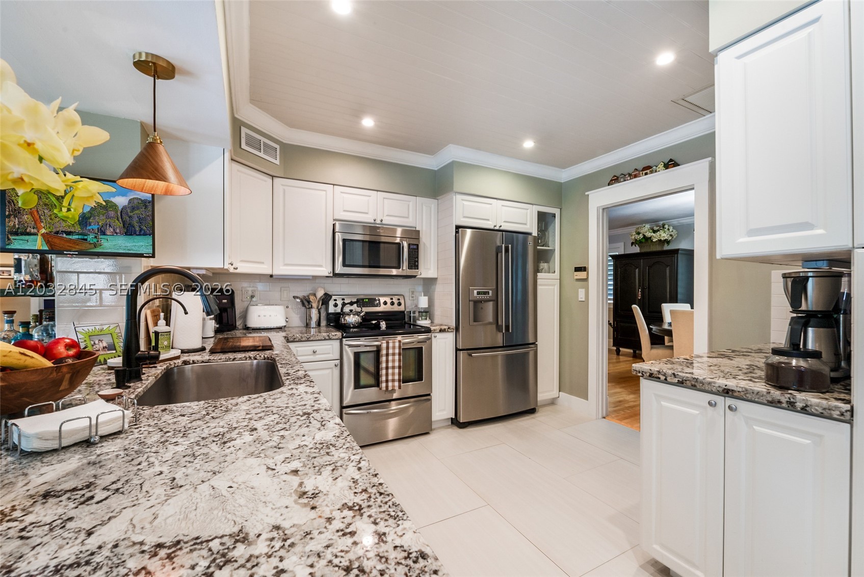 HALLMARK HGTS ESTS - Residential