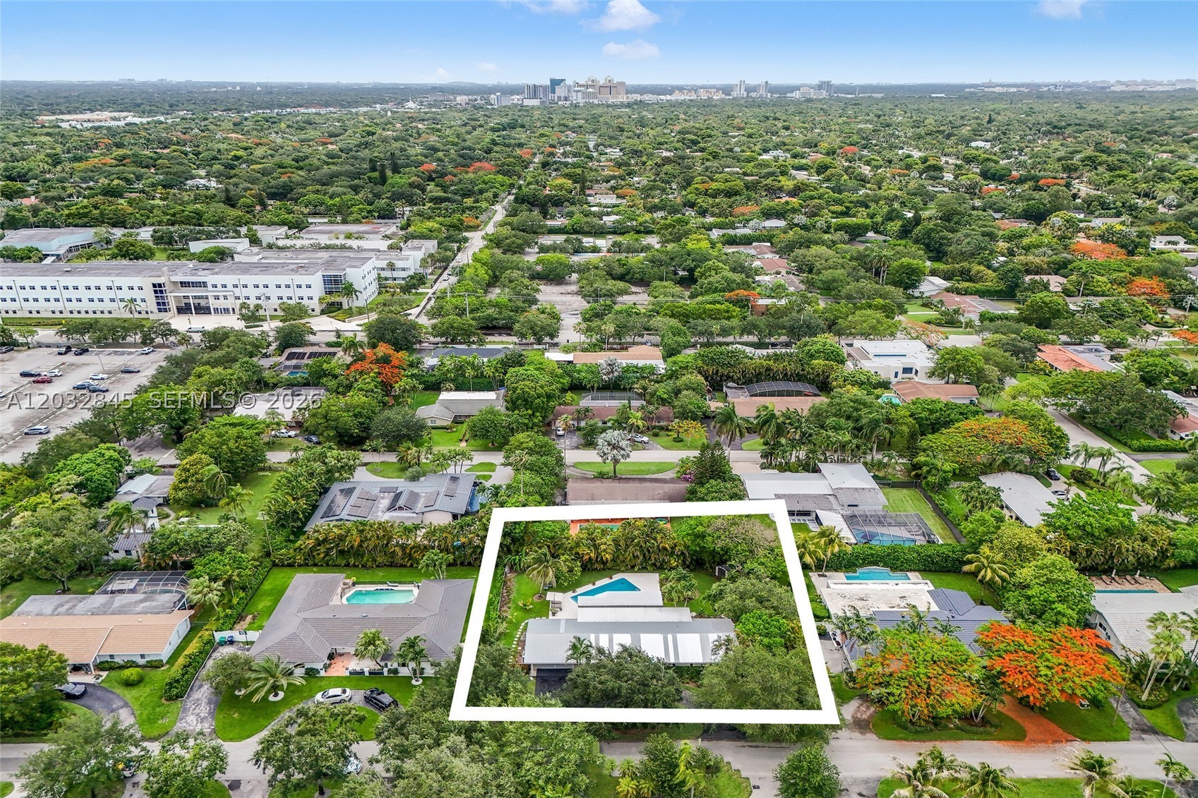 HALLMARK HGTS ESTS - Residential