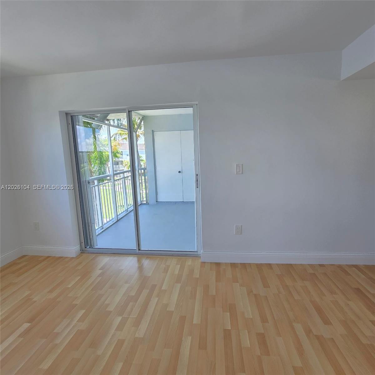 LE CLUB AT OLD CUTLER CON - Residential Lease