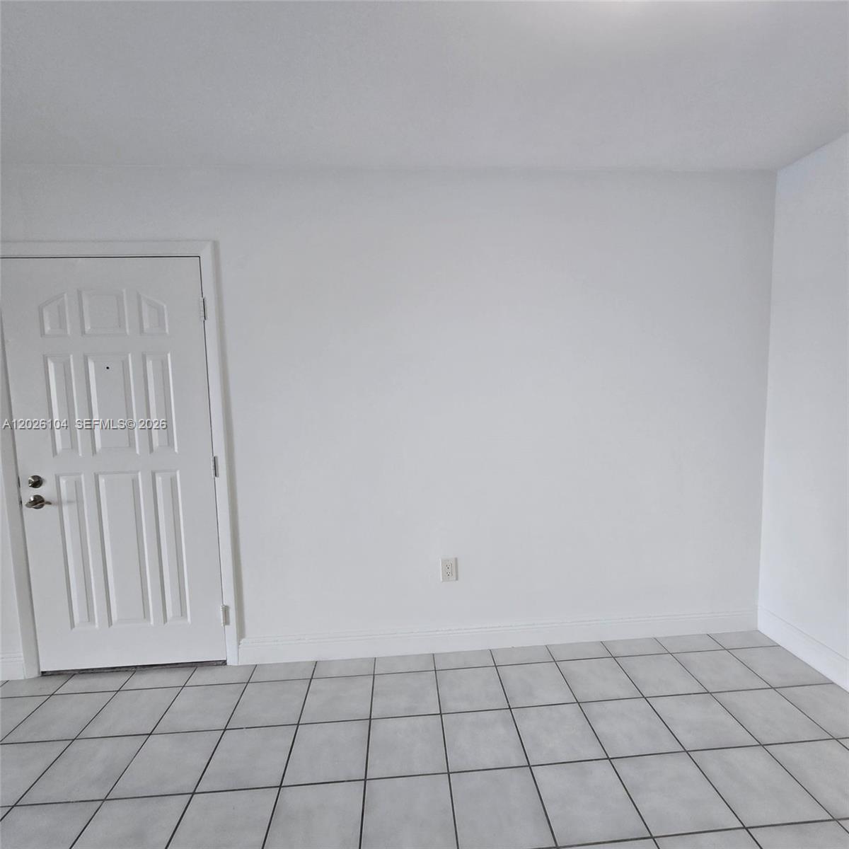 LE CLUB AT OLD CUTLER CON - Residential Lease