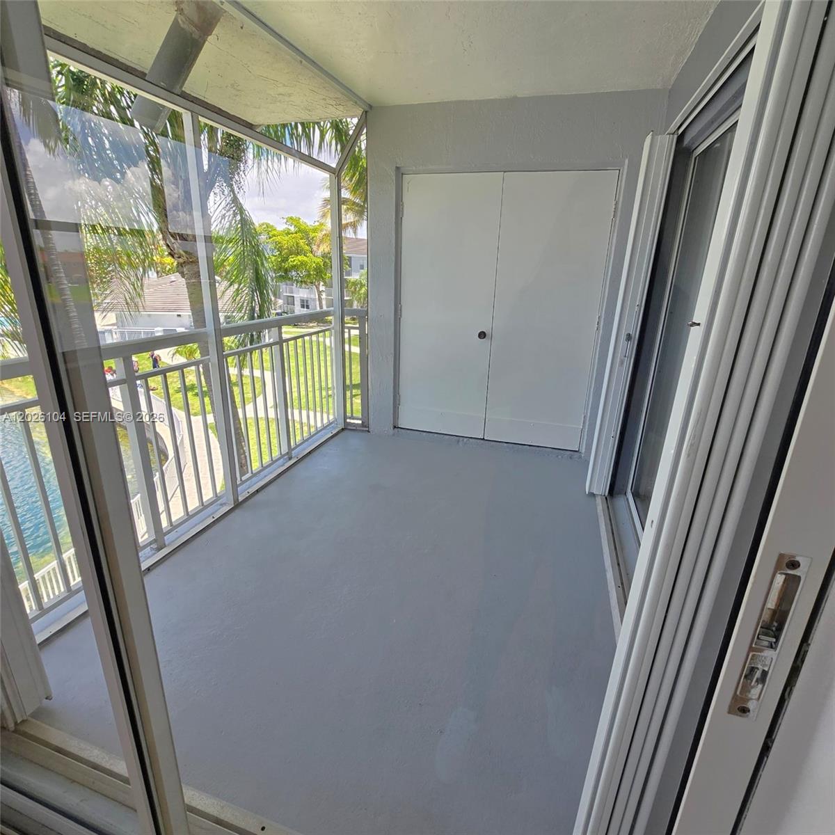 LE CLUB AT OLD CUTLER CON - Residential Lease