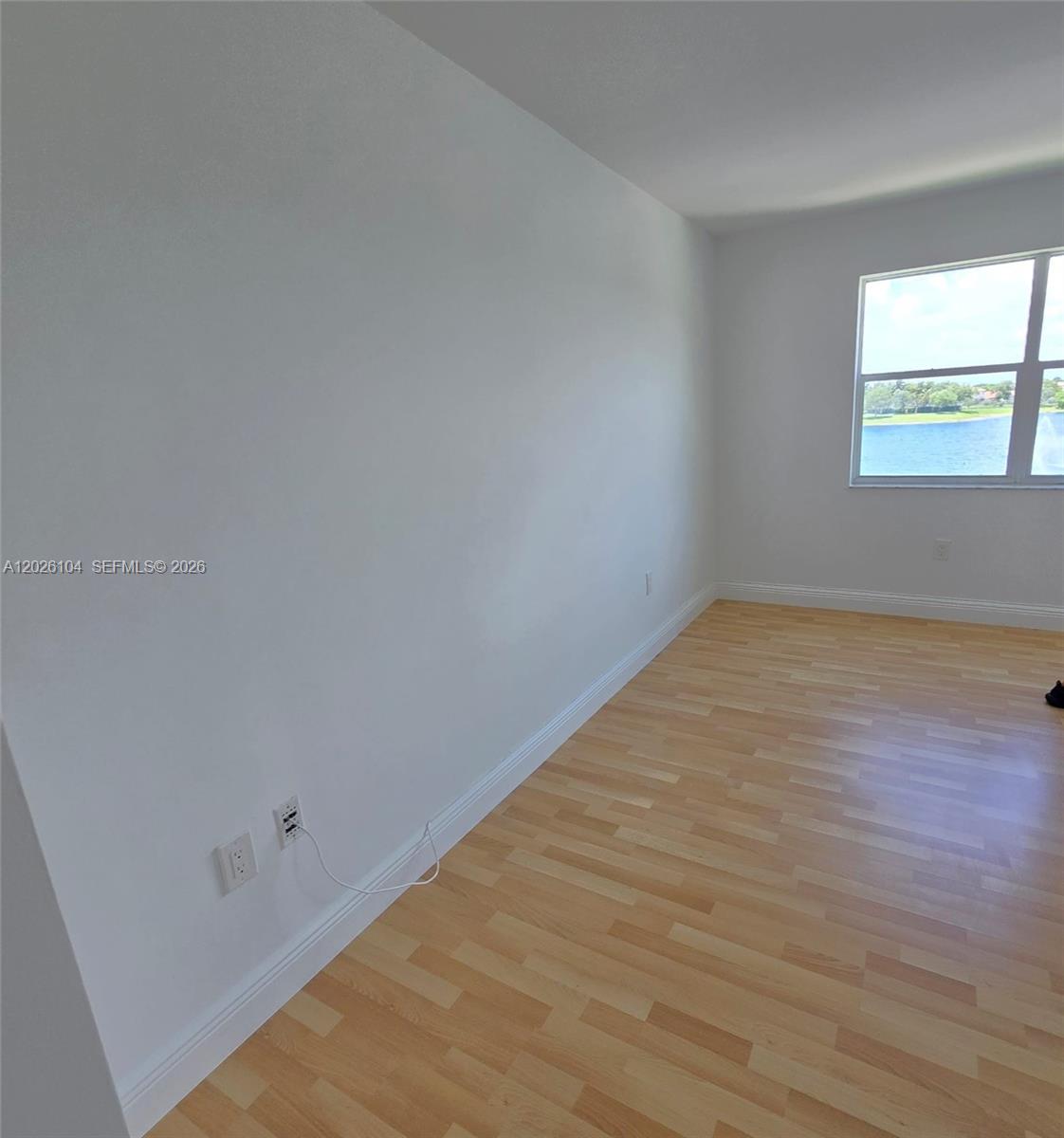 LE CLUB AT OLD CUTLER CON - Residential Lease
