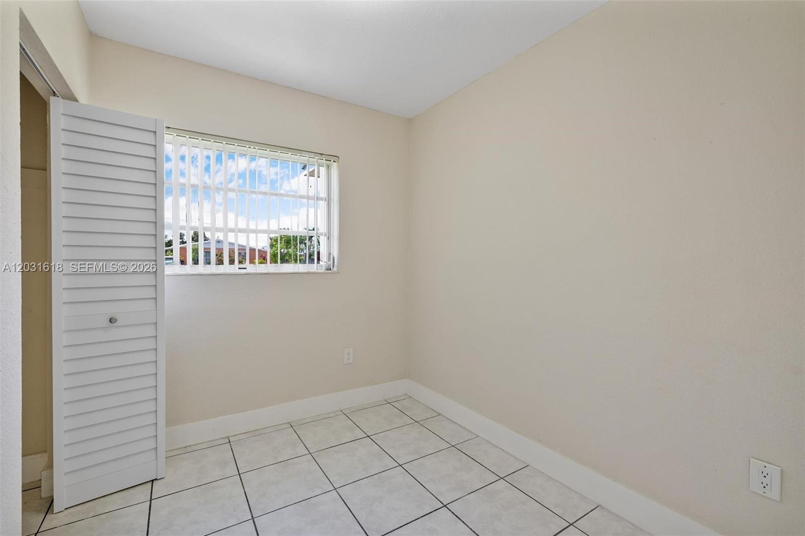 HMSTD LAKE PARK HOMES - Residential Lease