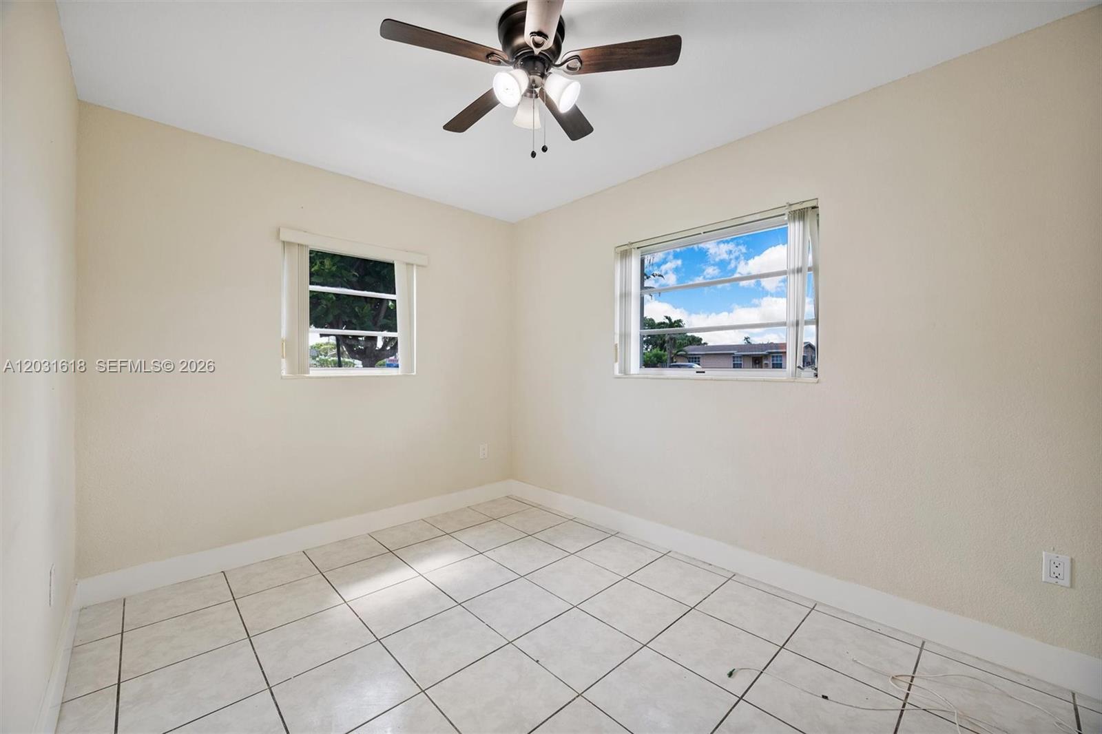 HMSTD LAKE PARK HOMES - Residential Lease
