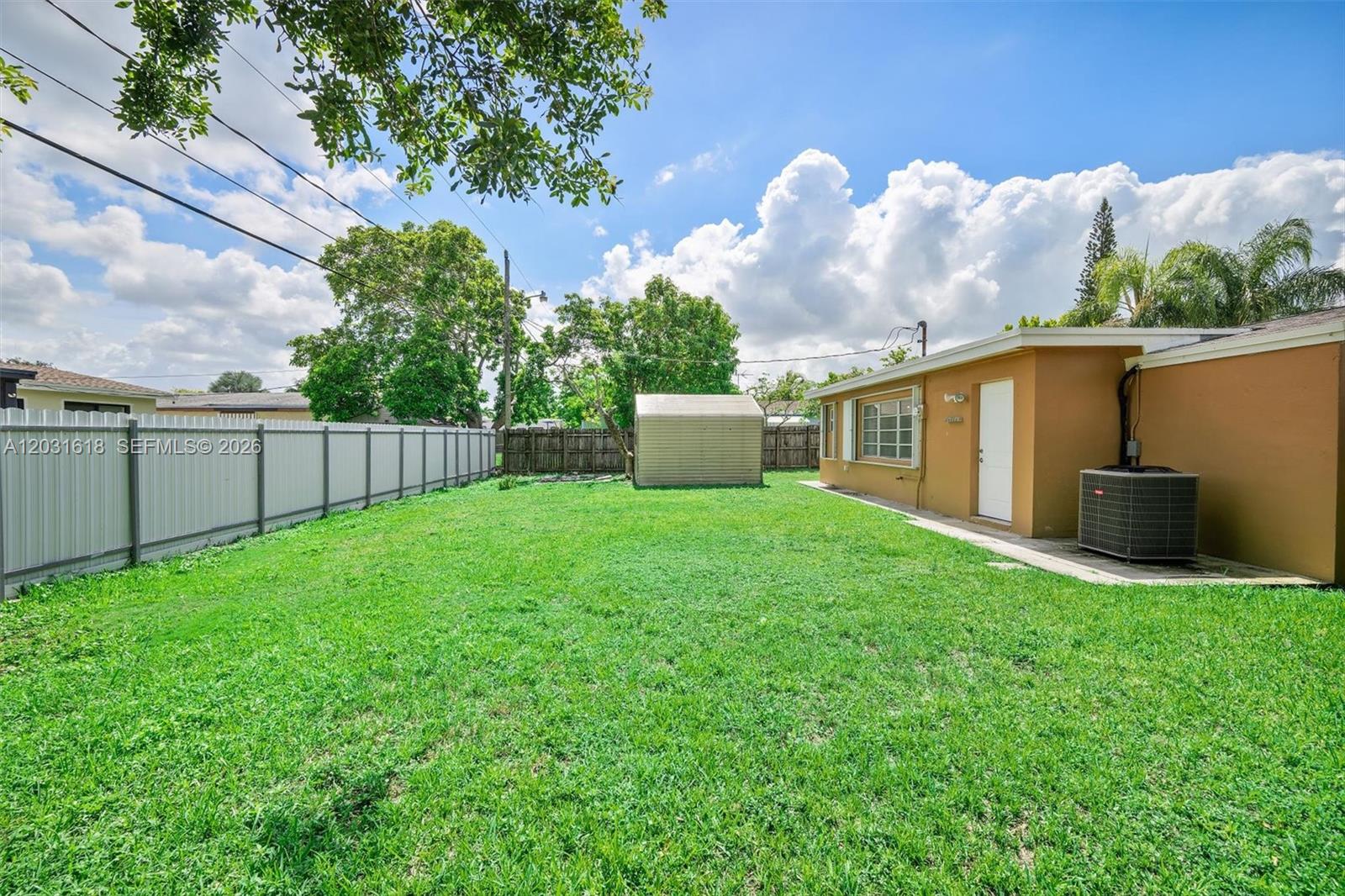 HMSTD LAKE PARK HOMES - Residential Lease