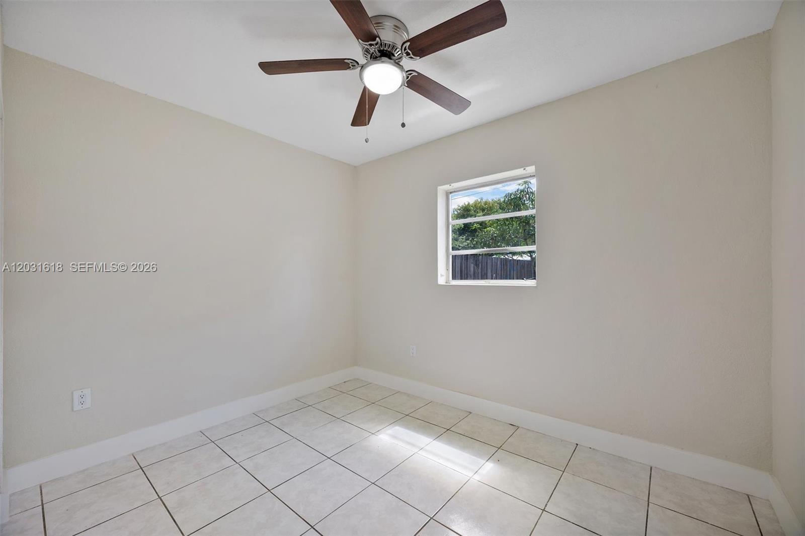 HMSTD LAKE PARK HOMES - Residential Lease