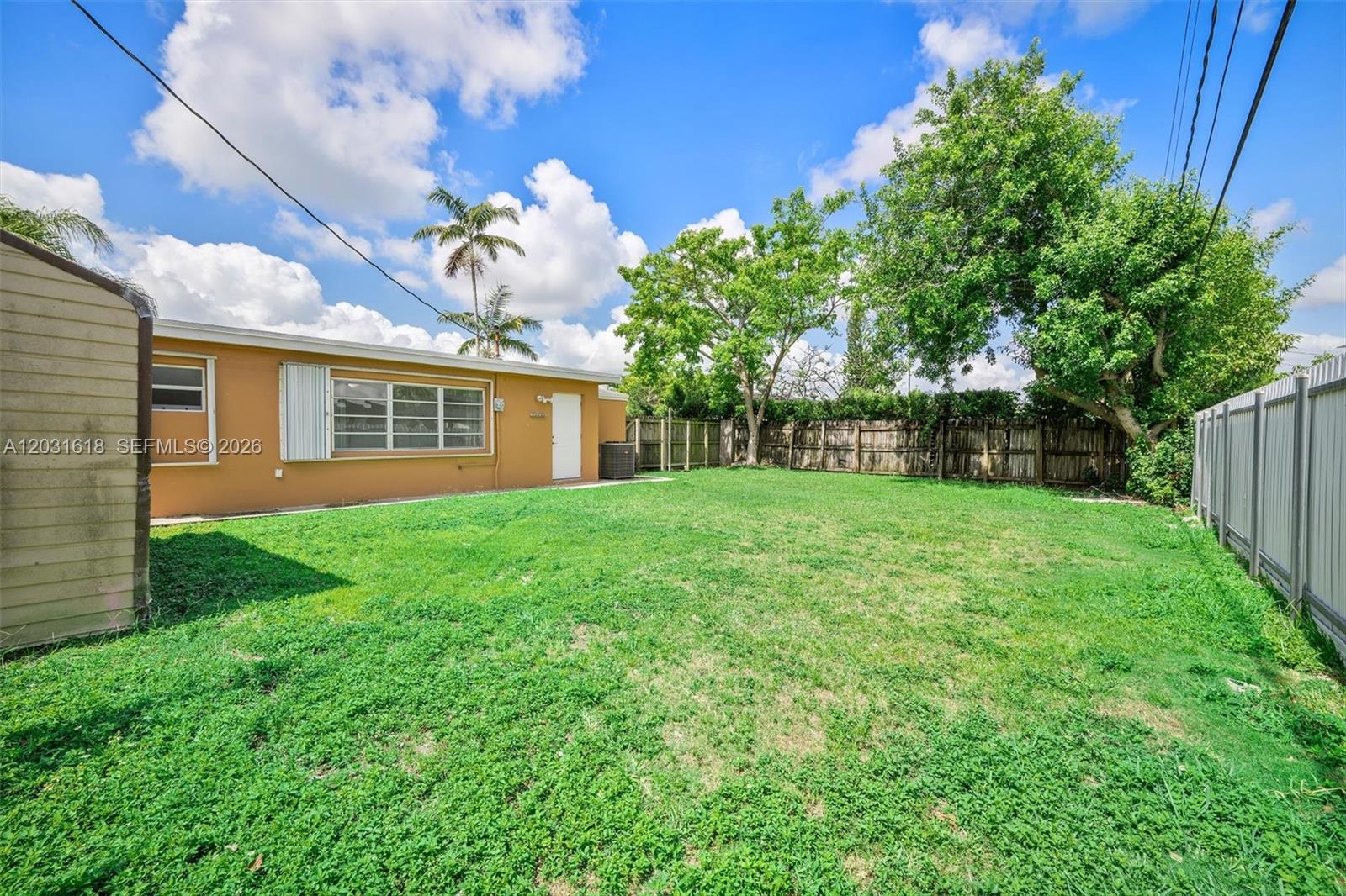 HMSTD LAKE PARK HOMES - Residential Lease