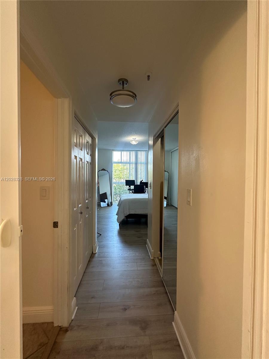 DORAL HOUSE CONDO NO 1 - Residential