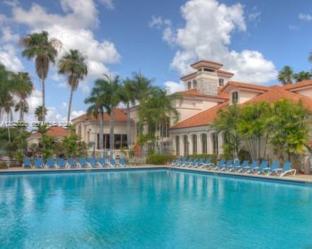 DORAL HOUSE CONDO NO 1 - Residential