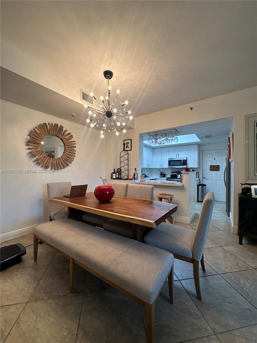 DORAL HOUSE CONDO NO 1 - Residential