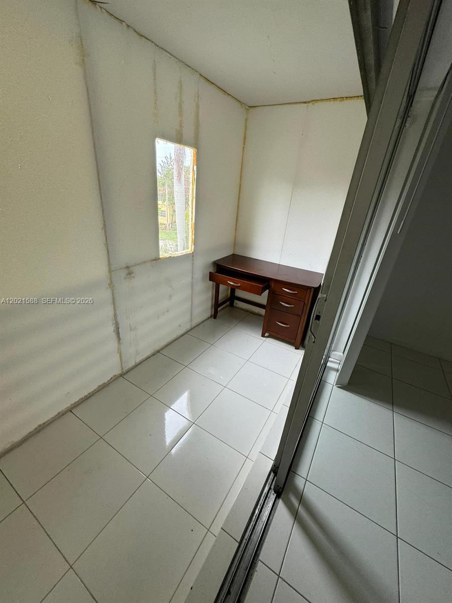 BISC LAKE GARDENS CONDO N - Residential