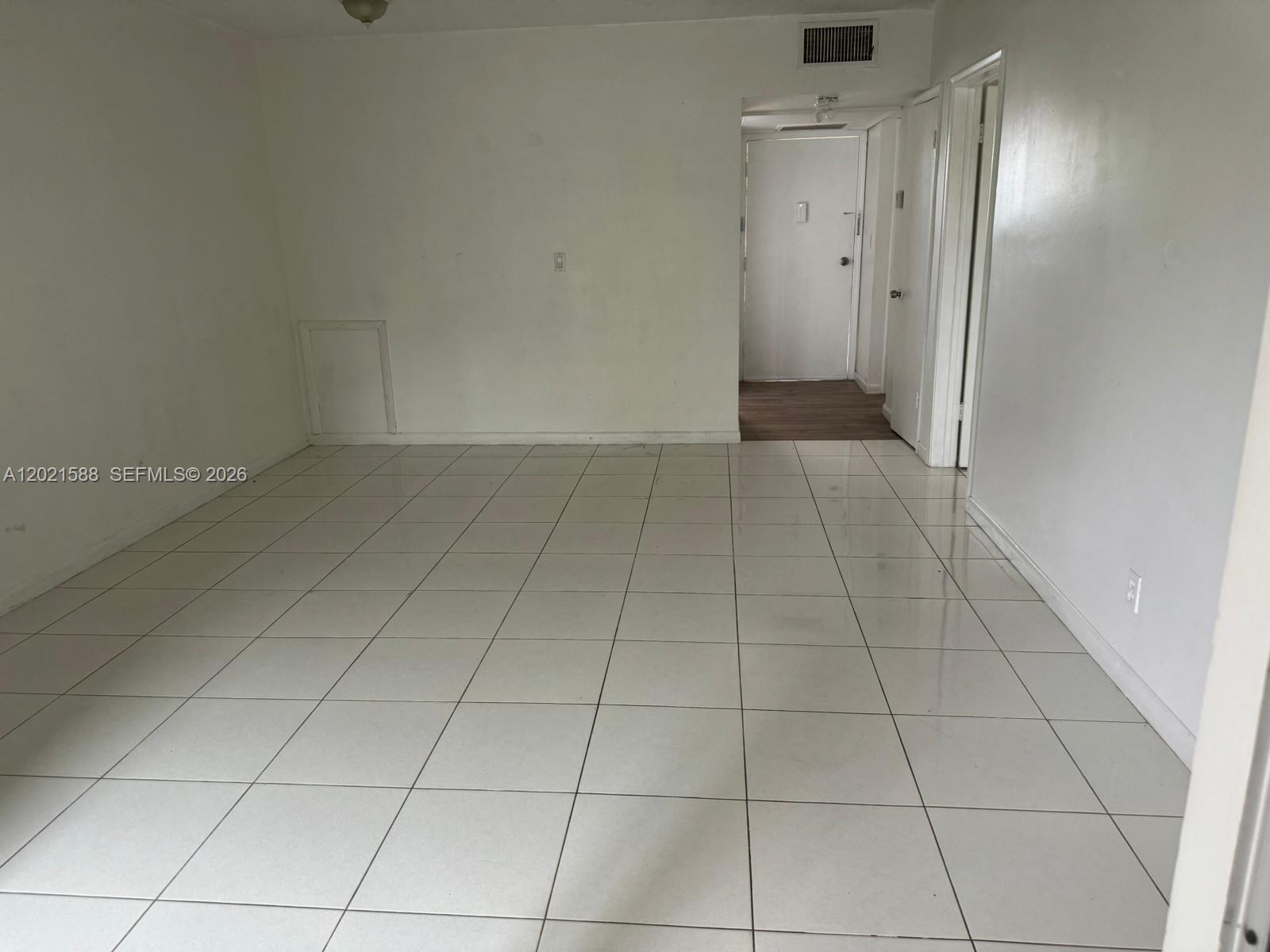 BISC LAKE GARDENS CONDO N - Residential