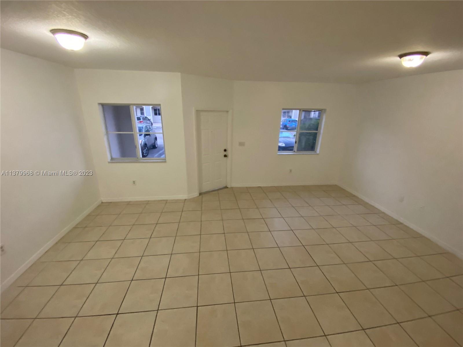 VENETIA GROVE - Residential