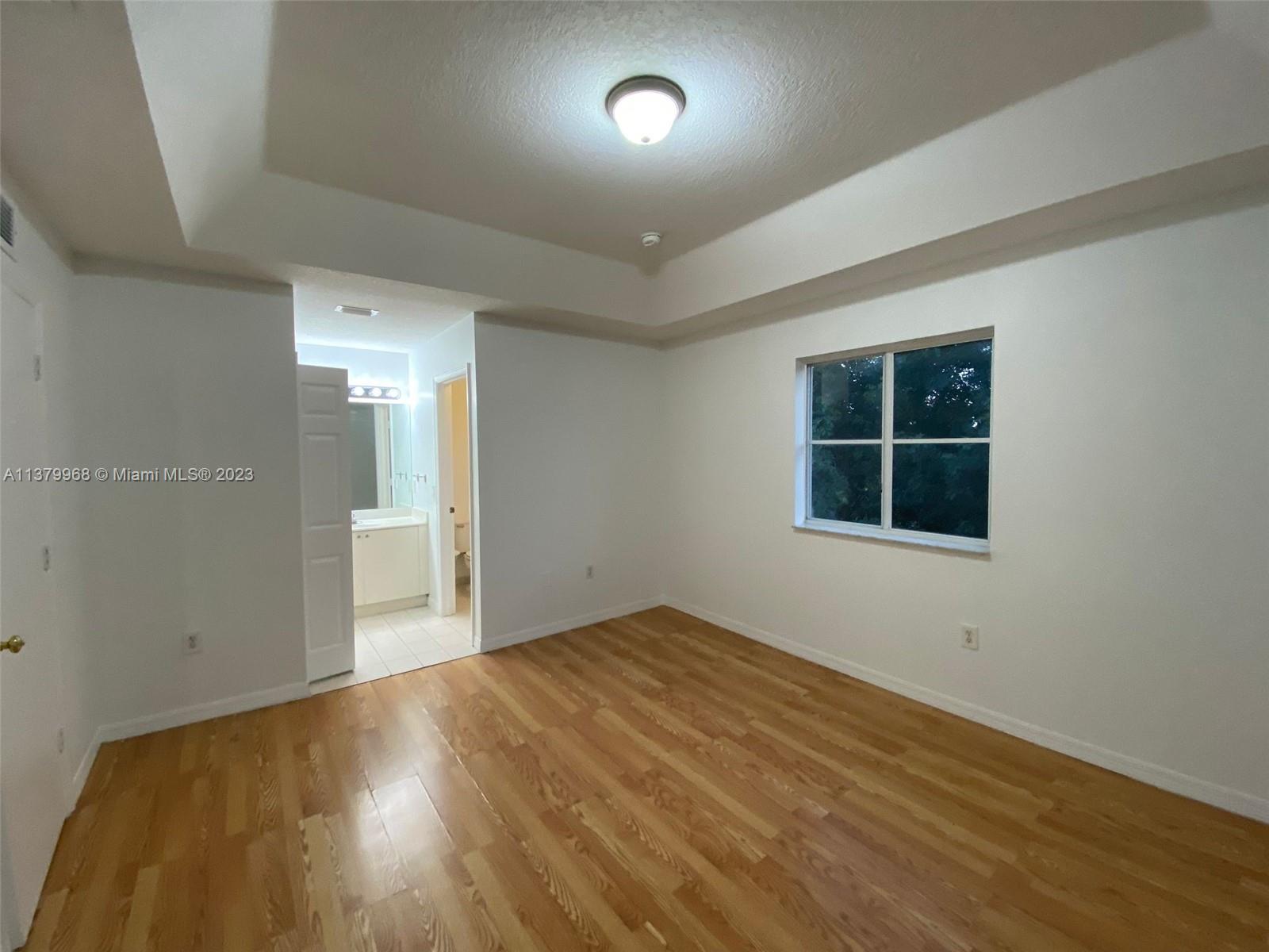 VENETIA GROVE - Residential