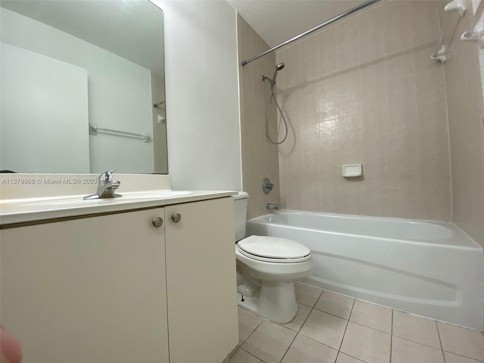 VENETIA GROVE - Residential