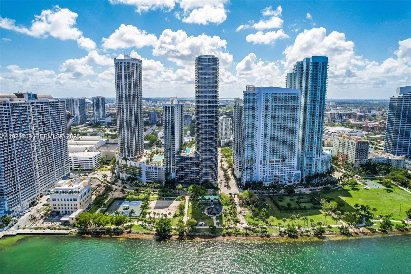 OPERA TOWER CONDO - Residential