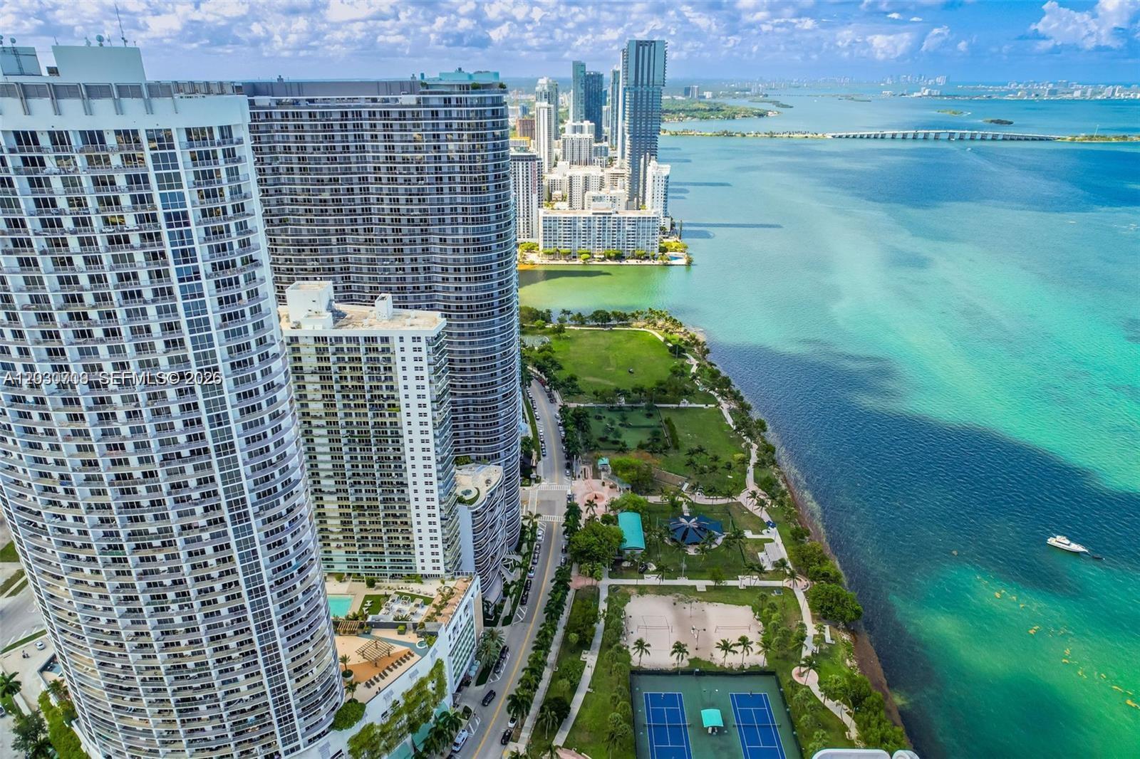 OPERA TOWER CONDO - Residential