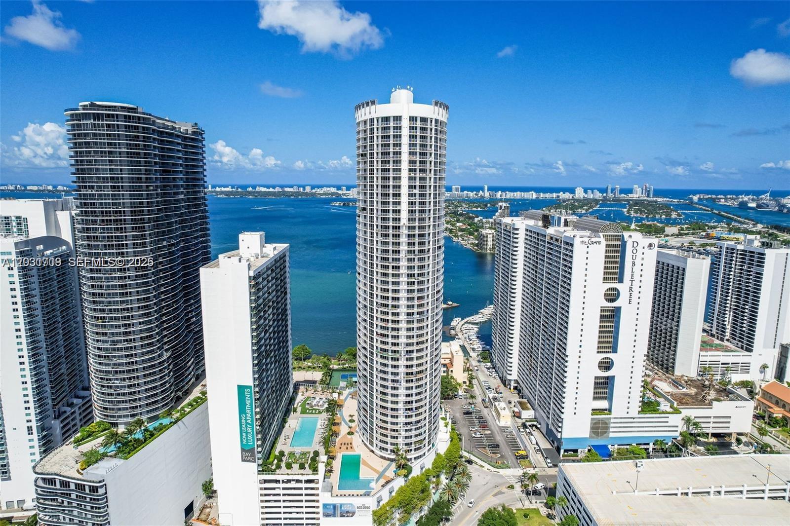 OPERA TOWER CONDO - Residential