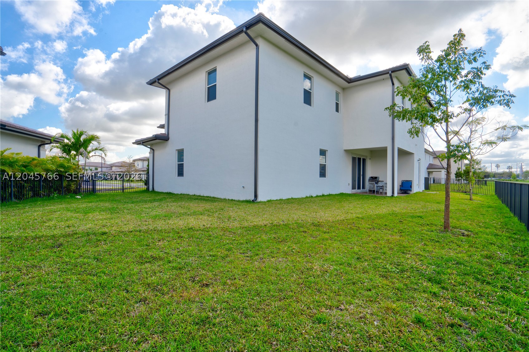 RESERVE AT DAVIE - Residential