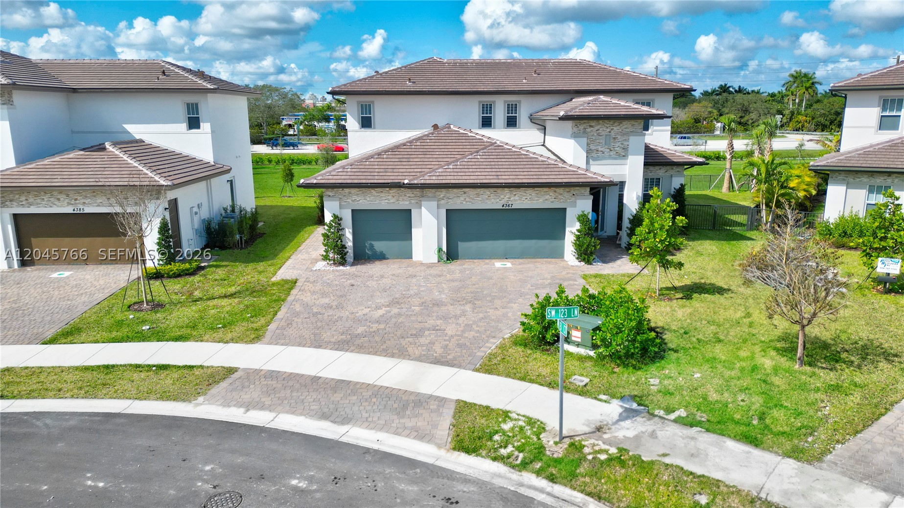 RESERVE AT DAVIE - Residential