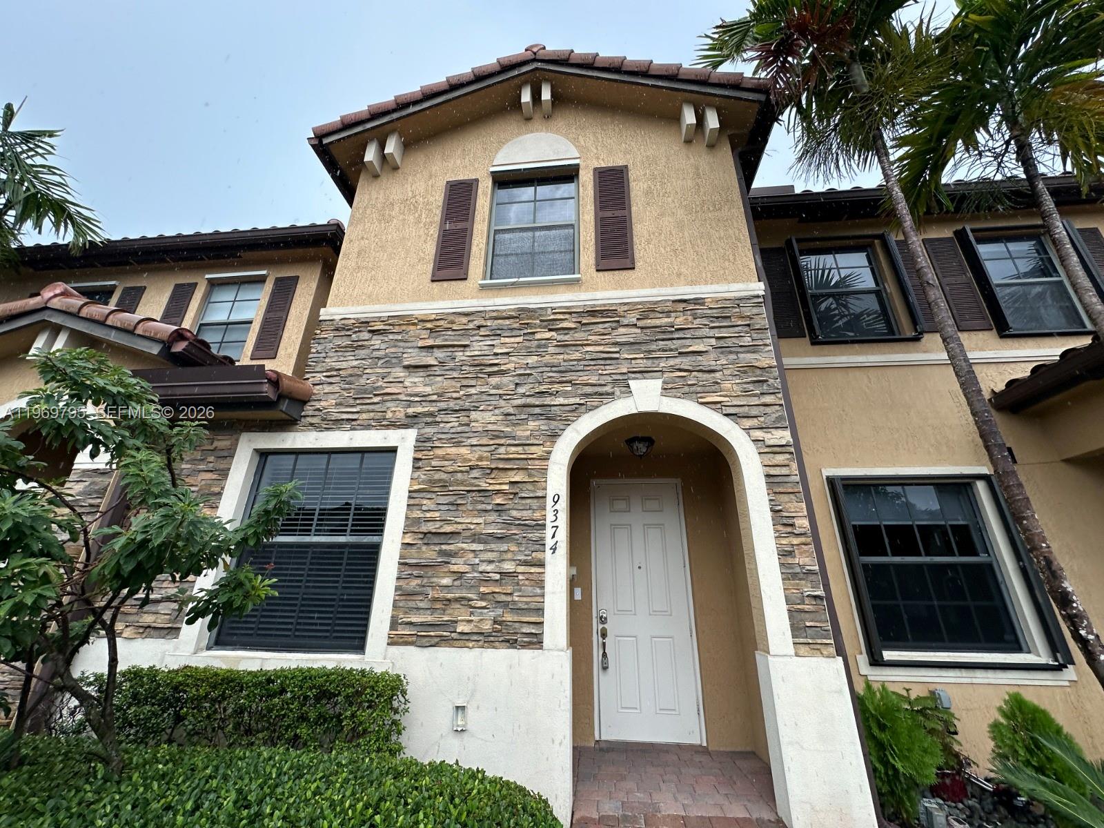 Beautiful and spacious 3-bedroom, 2.5-bath townhouse located in the highly desirable Bonterra community in Hialeah. This move-in ready home features 1,545 sq ft of living space with modern tile flooring throughout, a bright and open layout, in-unit laundry, central air conditioning, and an attached 2-car garage. Residents will enjoy the comfort and convenience of living in a gated community with excellent amenities, while being just minutes away from major highways, shopping, dining, and schools. Do not miss the opportunity to make this stunning property your next home!   *******Currently rented at $ 2.900.00 Monthly until 10/28/2026