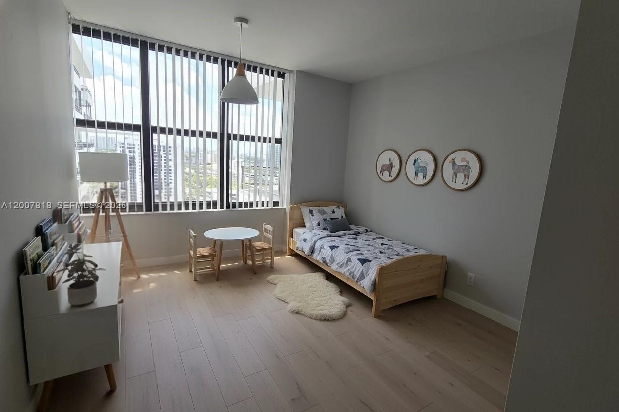 OLYMPUS CONDO PHASE C - Residential