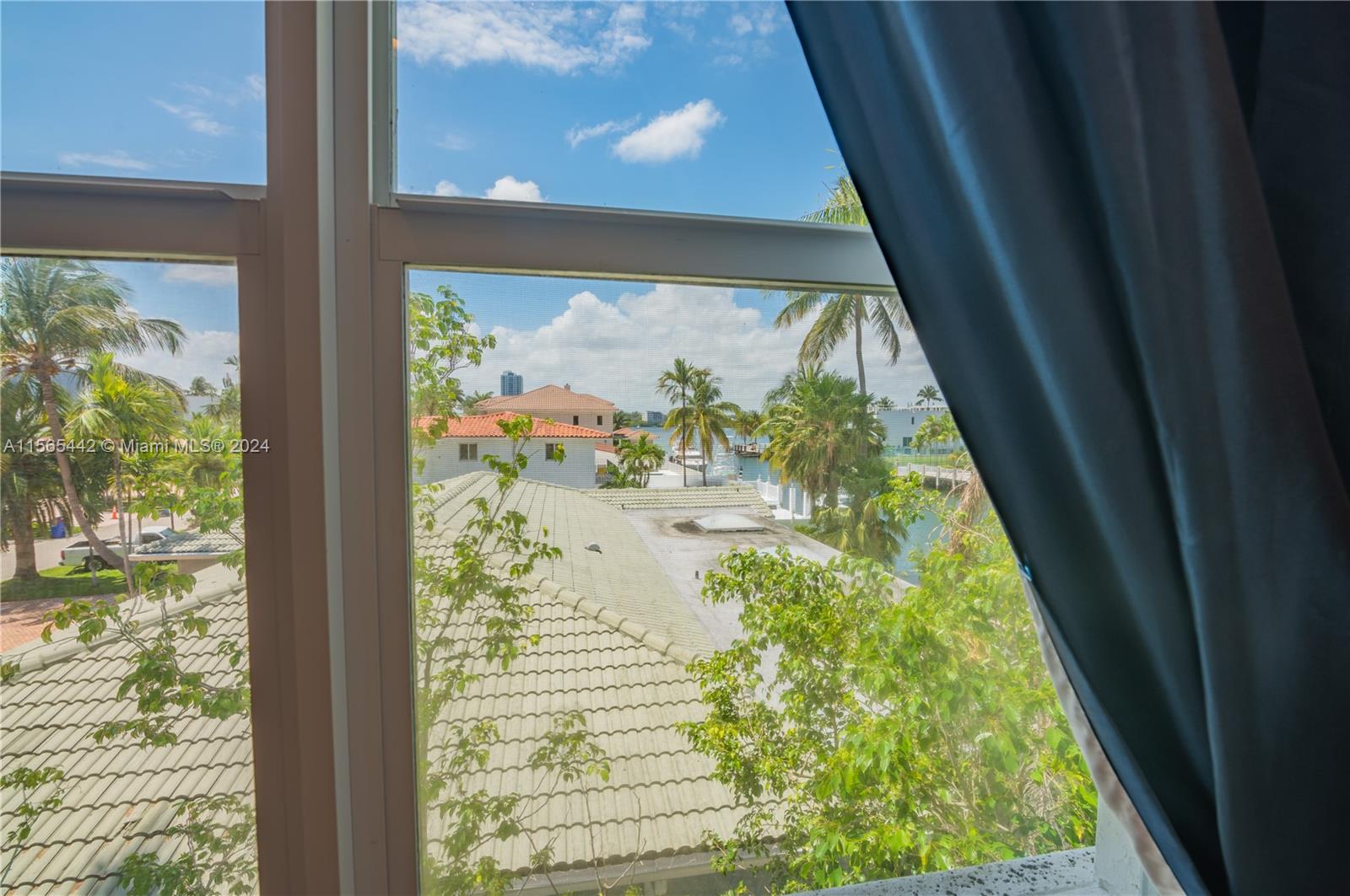 EASTERN SHORES 1ST ADD - Residential