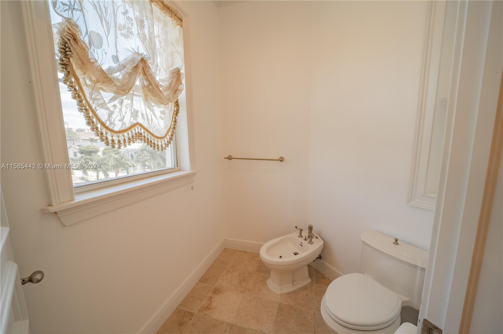 EASTERN SHORES 1ST ADD - Residential