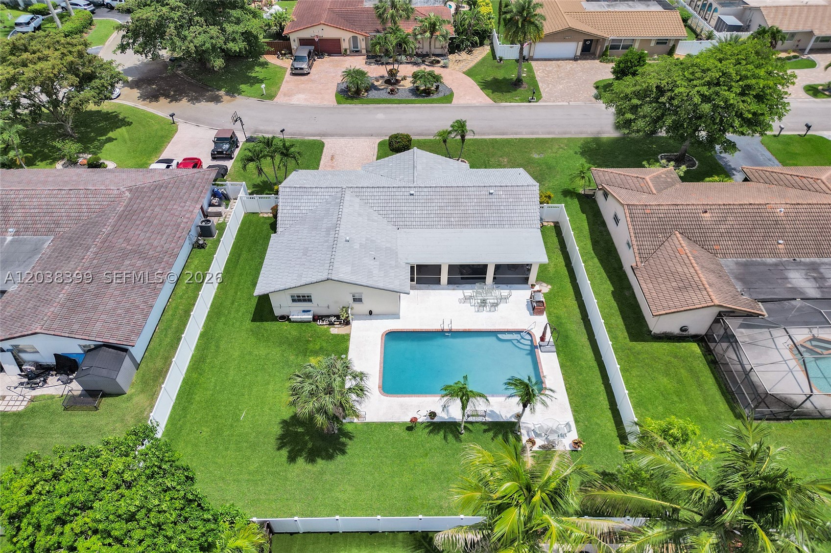RAMBLEWOOD - Residential