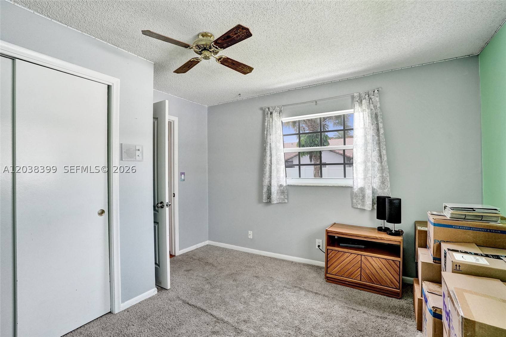 RAMBLEWOOD - Residential