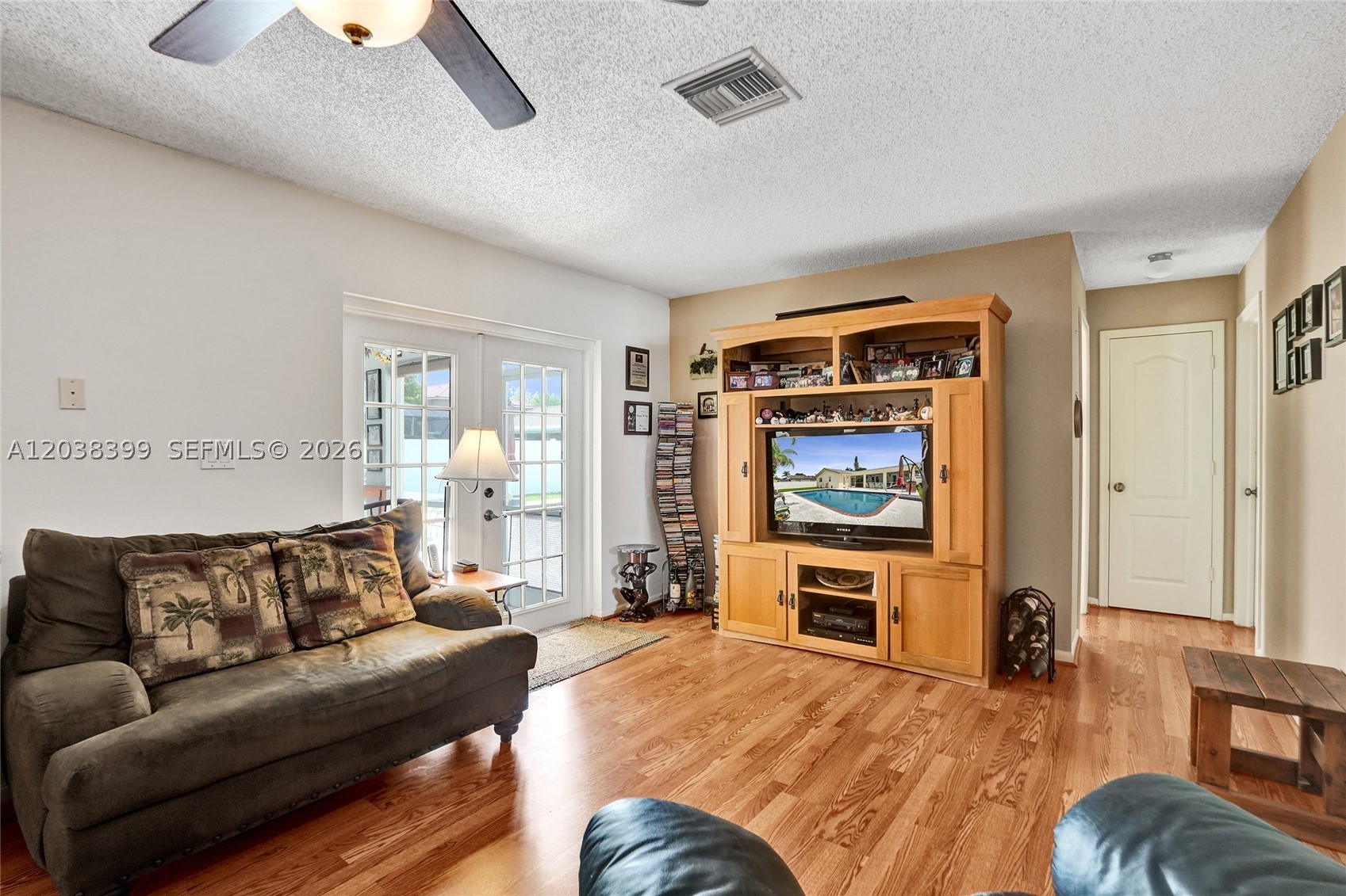 RAMBLEWOOD - Residential