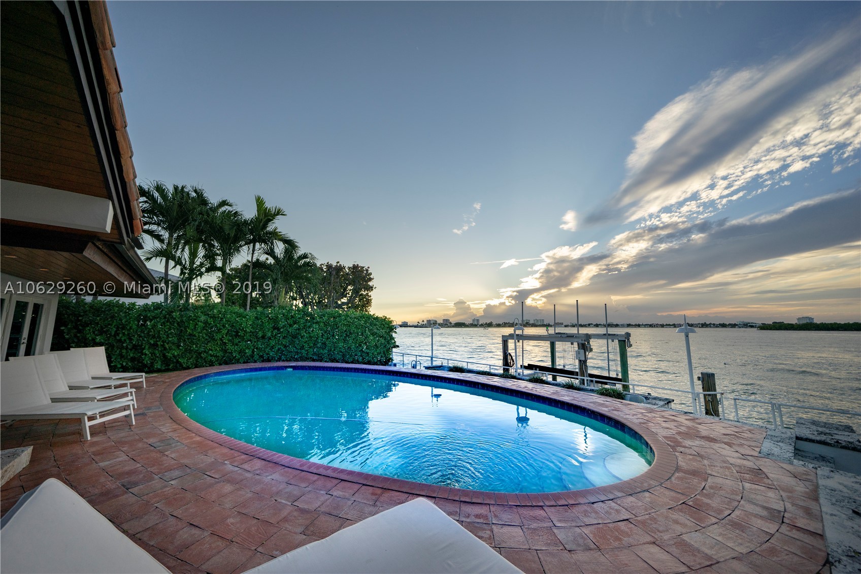 BAY HARBOR ISLAND - Residential
