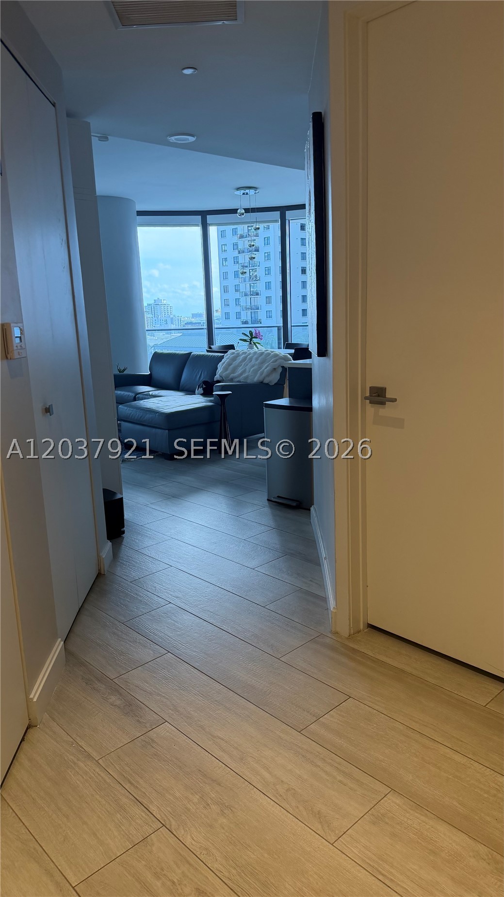 BRICKELL HEIGHTS EAST CON - Residential Lease