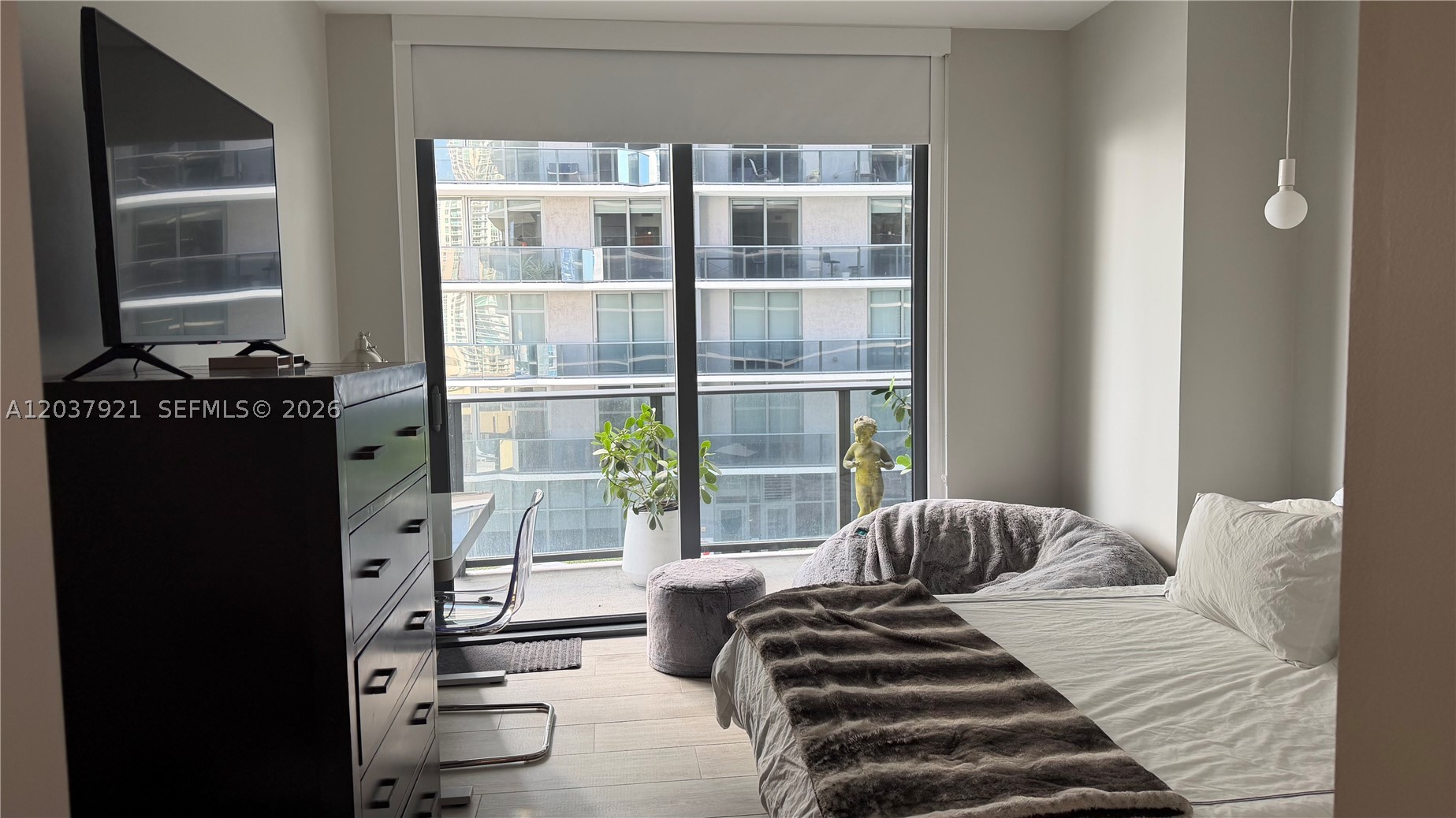 BRICKELL HEIGHTS EAST CON - Residential Lease