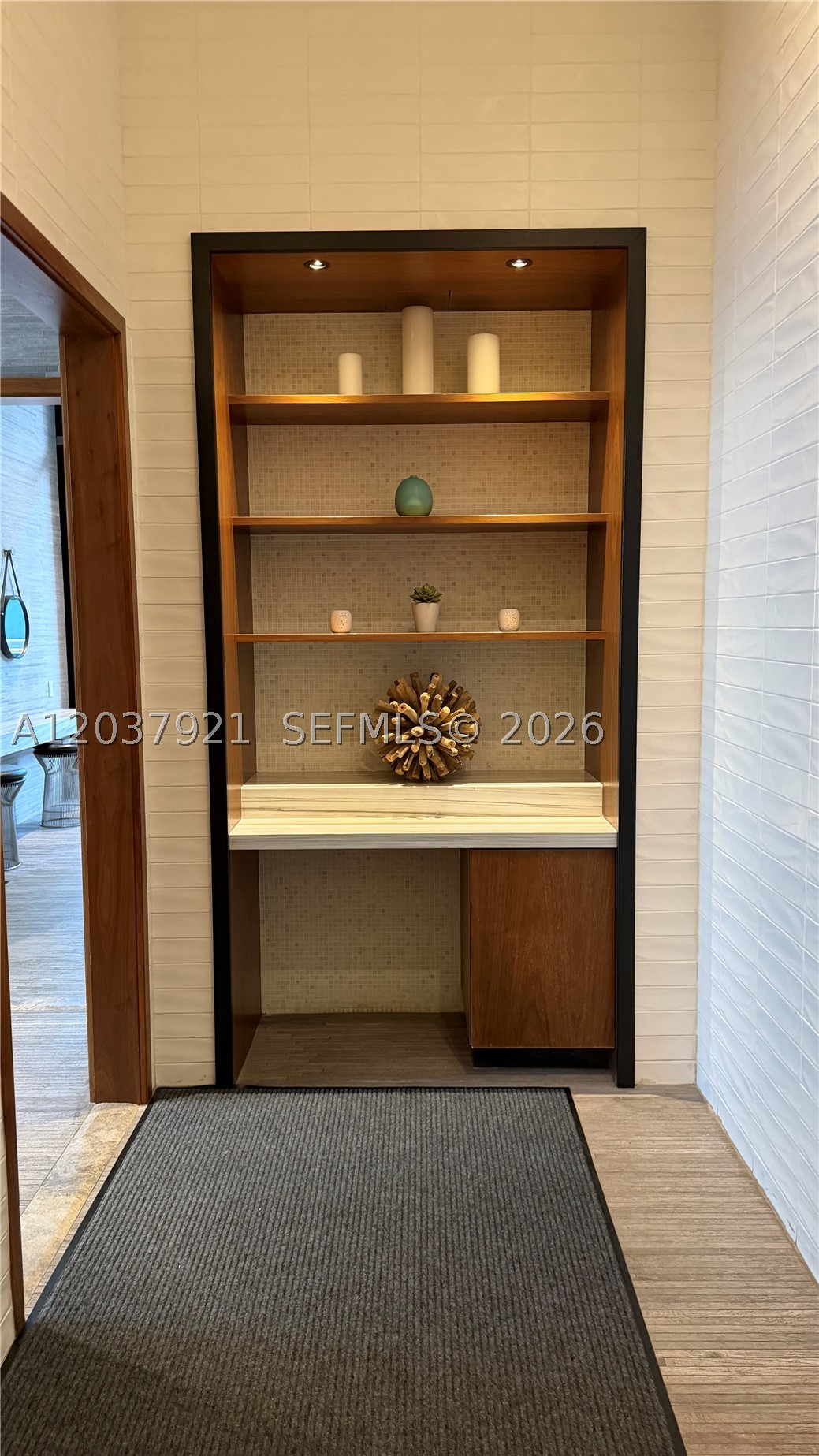 BRICKELL HEIGHTS EAST CON - Residential Lease