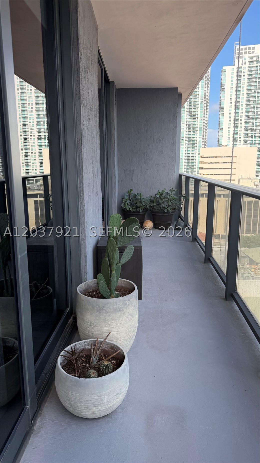 BRICKELL HEIGHTS EAST CON - Residential Lease